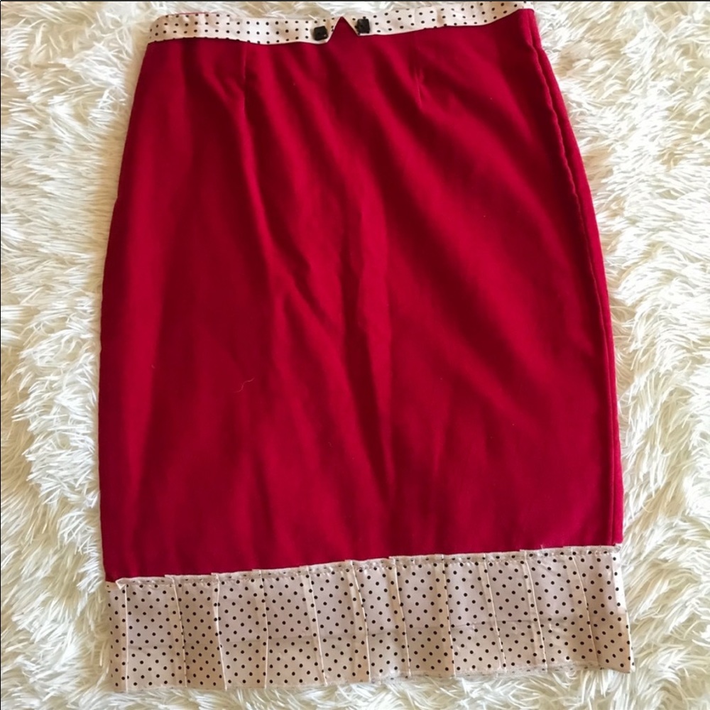 pinup style, vintage look, midi small skirt